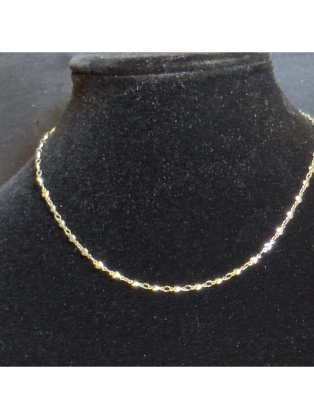 Silver-Tone Chain Necklace With Heart Detailing Women's 18 Inches